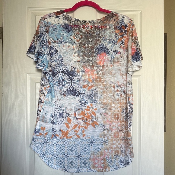 Women's Multicolor Patterned Top - Picture 2 of 5